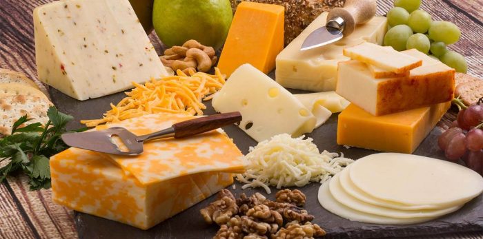 7 vērtīgākās siera īpašības; nostiprina atmiņu un uzlabo gremošanu!