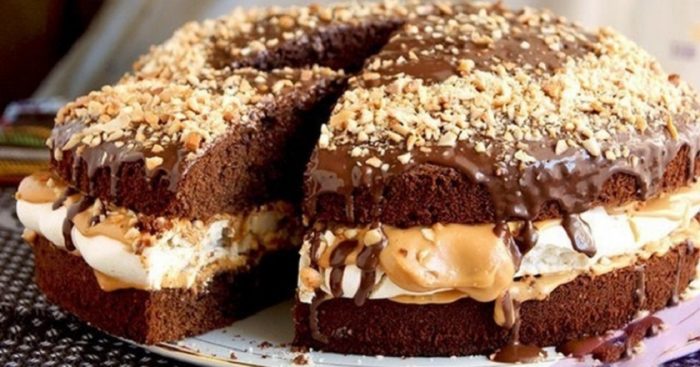 Recepte. Torte “Snickers” – vienkārši pagatavojama un bezgala garšīga!