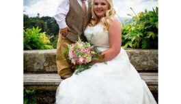 Vismazākais tētis pasaulē: britu aktierim piedzimusi meita, kas ir tikai uz pusi mazāka par savu tēvu Vismazākais tētis pasaulē: britu aktierim piedzimusi meita, kas ir tikai uz pusi mazāka par savu tēvu