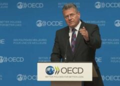 ES un ASV tirdzniecības attiecībās jauns pavērsiens: panākta “ļoti pozitīva” vienošanās